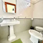 Apulia Holidays דירה מולה די בארי